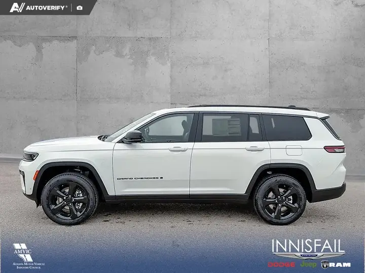 Jeep Grand Cherokee L 2026 photo 3