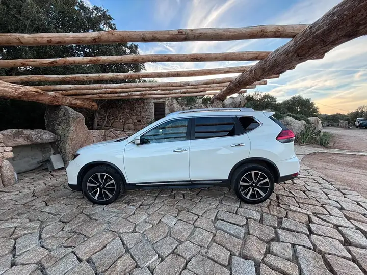Nissan X-Trail 2017 photo 2