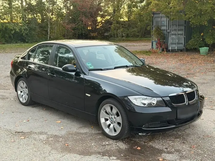 BMW 320I