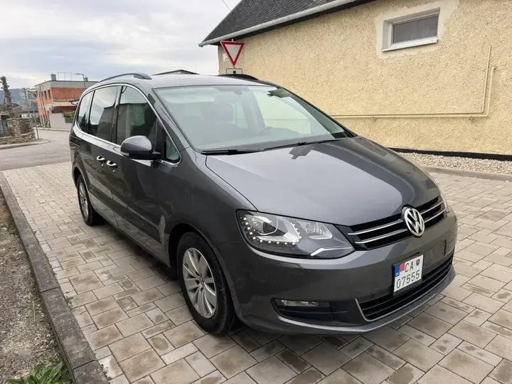 Volkswagen Sharan 2015 photo 2