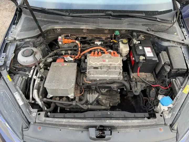 Volkswagen E-Golf 2017 photo 5