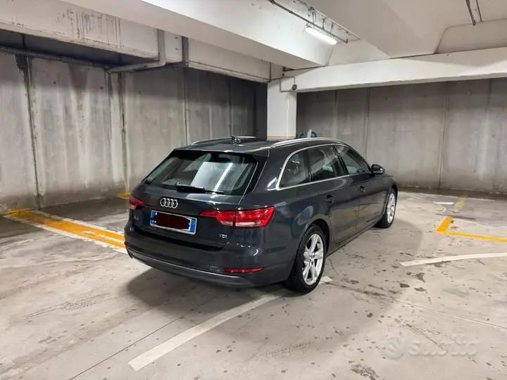 Audi A4 Avant 2017 photo 5