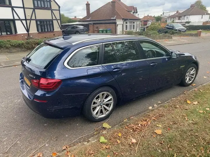 BMW 5 Series 2015 photo 5