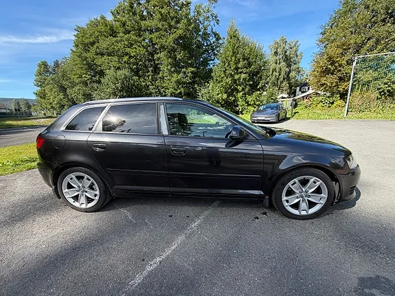Audi A3 2009 photo 4