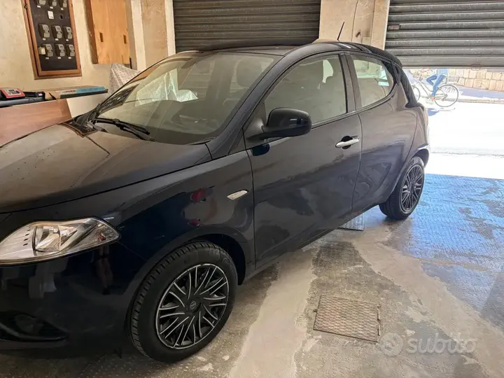 Lancia Ypsilon 2020 photo 2