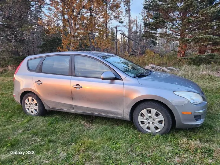 Hyundai Elantra 2012 photo 3
