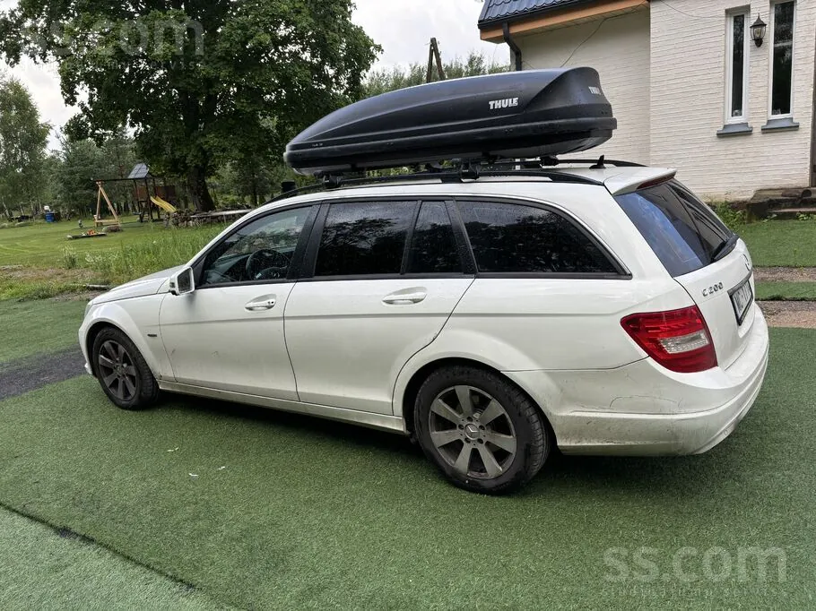 Mercedes-Benz C200 2012 photo 3