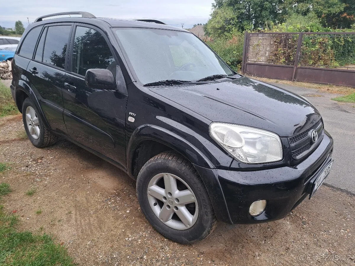 Toyota Rav4 2003 photo 2