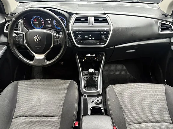 Suzuki S-Cross 2015 photo 2