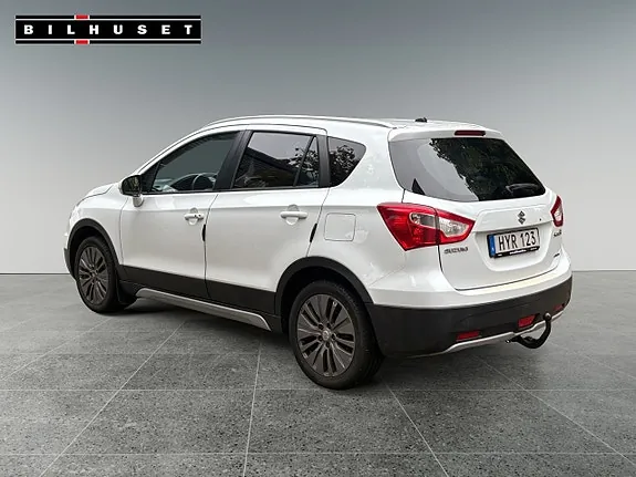 Suzuki S-Cross 2015 photo 4