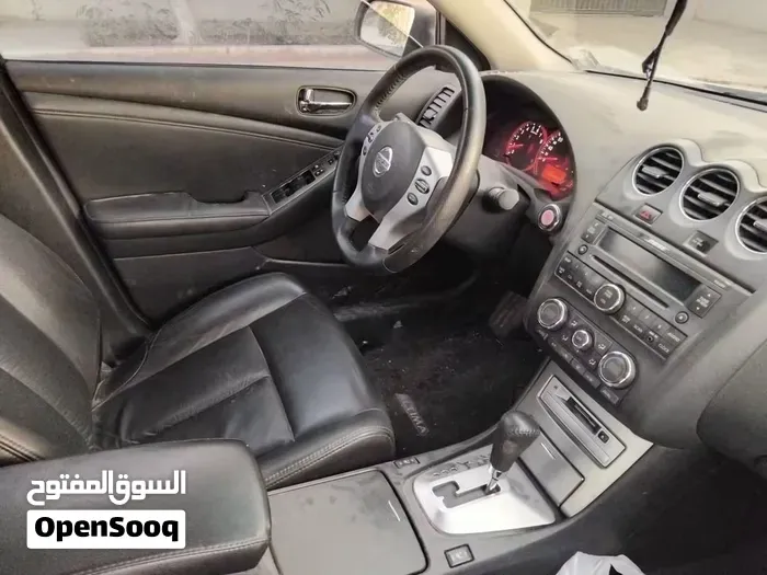 Nissan Altima 2010 photo 3