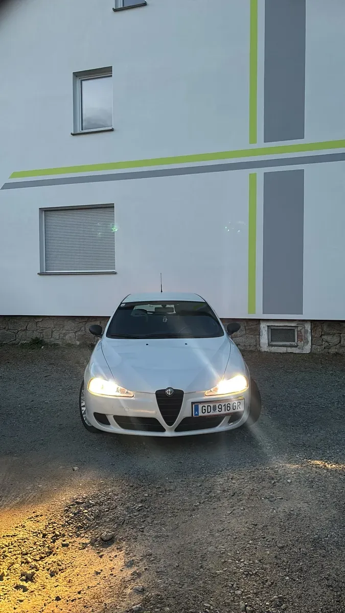 Alfa Romeo 147