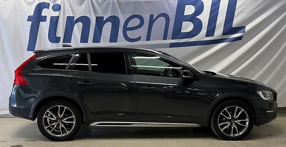 Volvo V60 Cross Country 2017 photo 4
