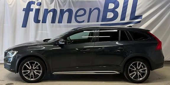 Volvo V60 Cross Country 2017 photo 2