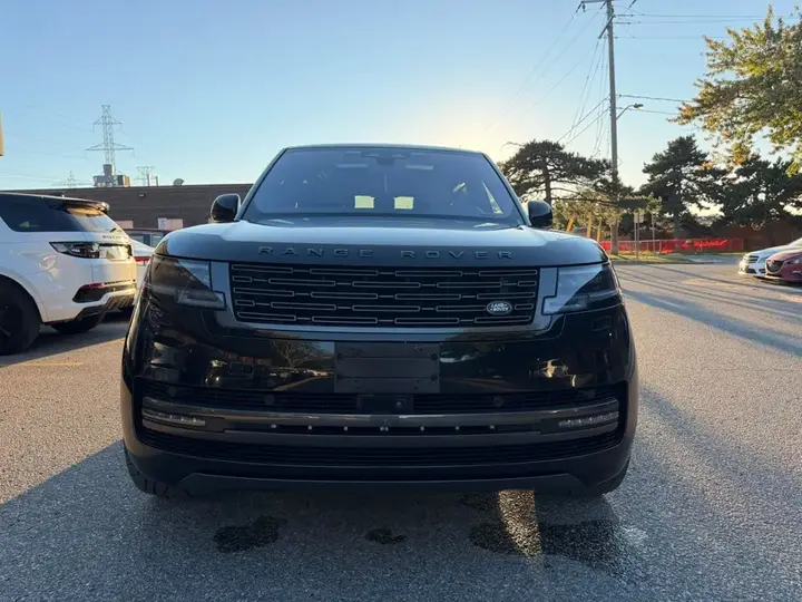 Land Rover Range Rover 2023 photo 2