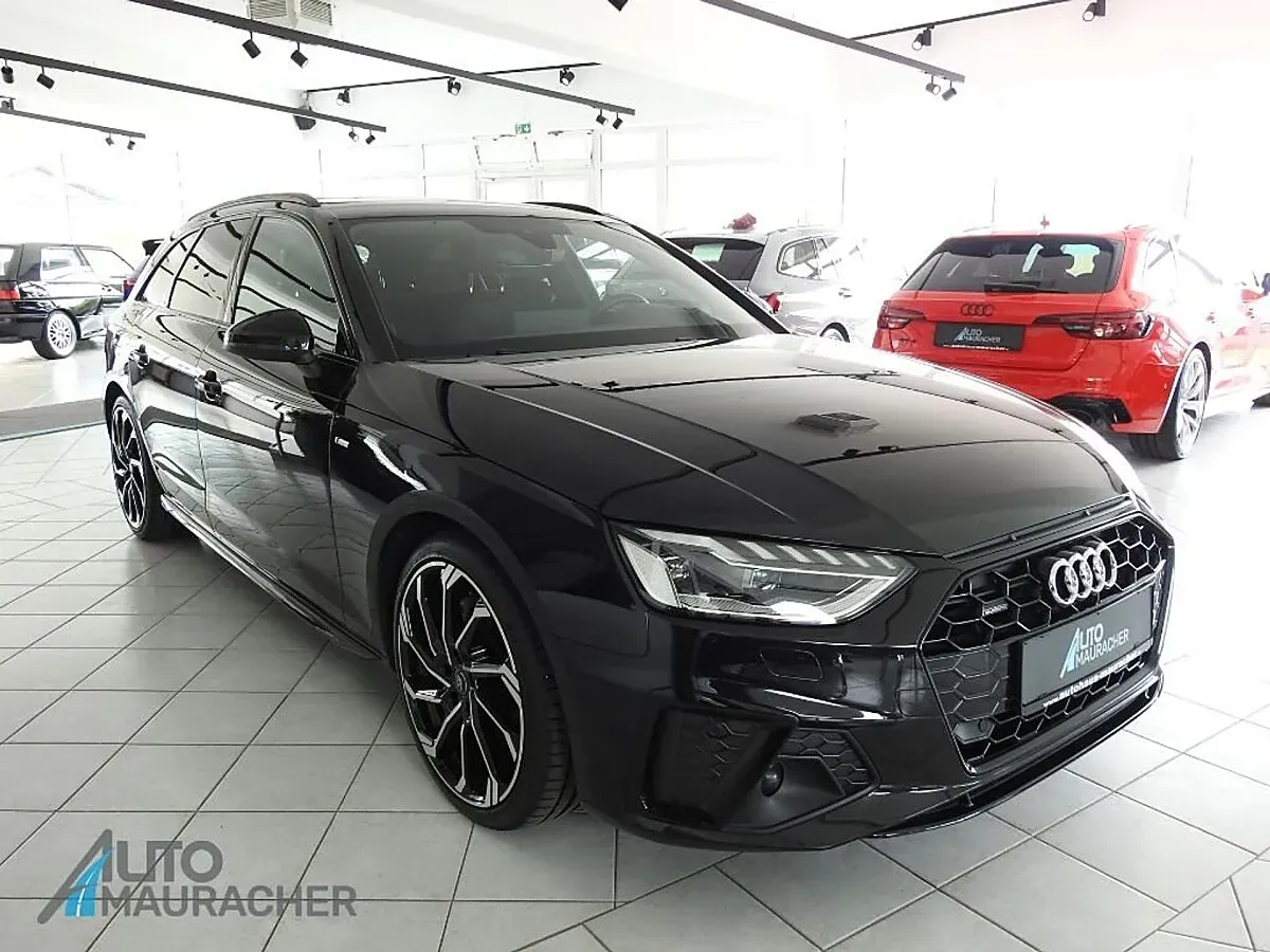 Audi A4 2023 photo 2