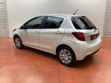 Toyota Yaris 2016 photo 3