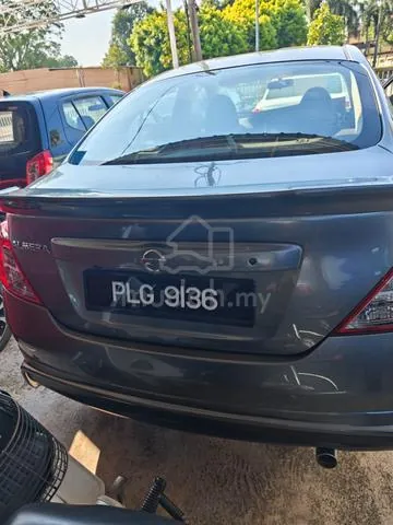 Nissan Almera