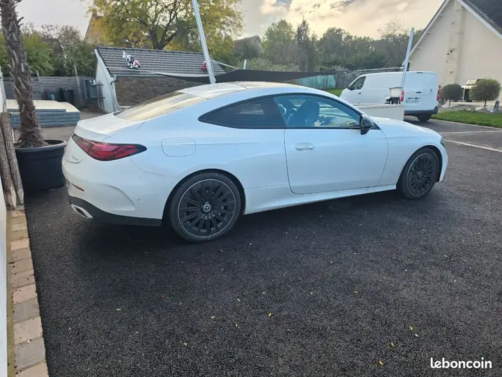 Mercedes-Benz Cle 2025 photo 2