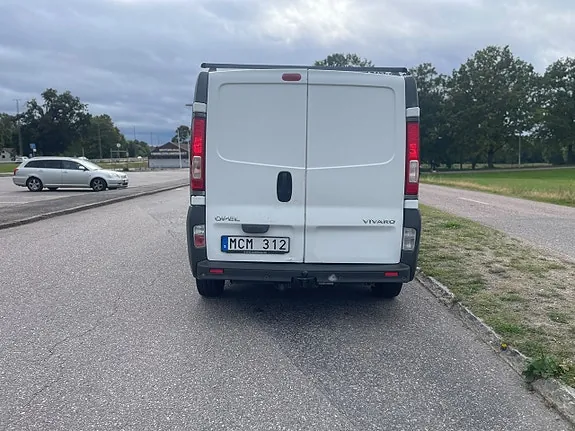 Opel Vivaro 2012 photo 5