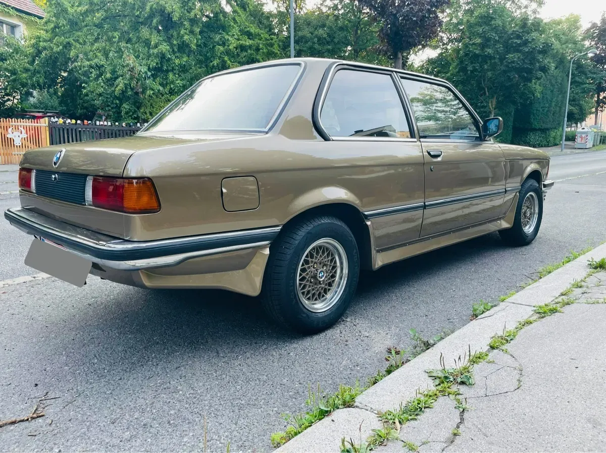 BMW 3 Series 1984 photo 3