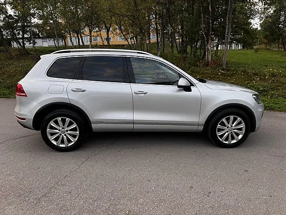 Volkswagen Touareg 2014 photo 2