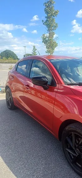 Mazda 2 2015 photo 2