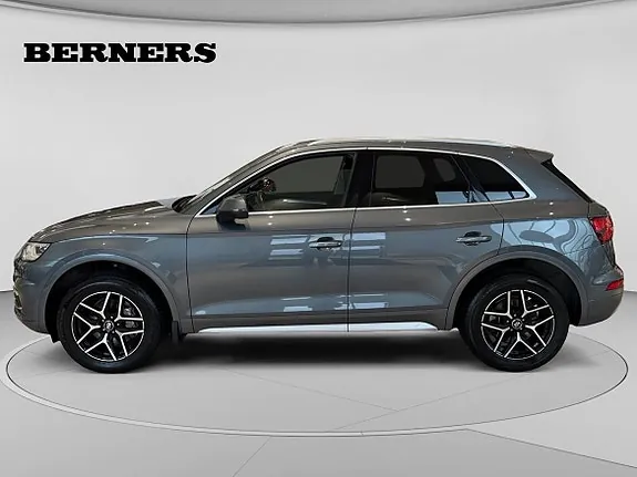 Audi Q5 2020 photo 2