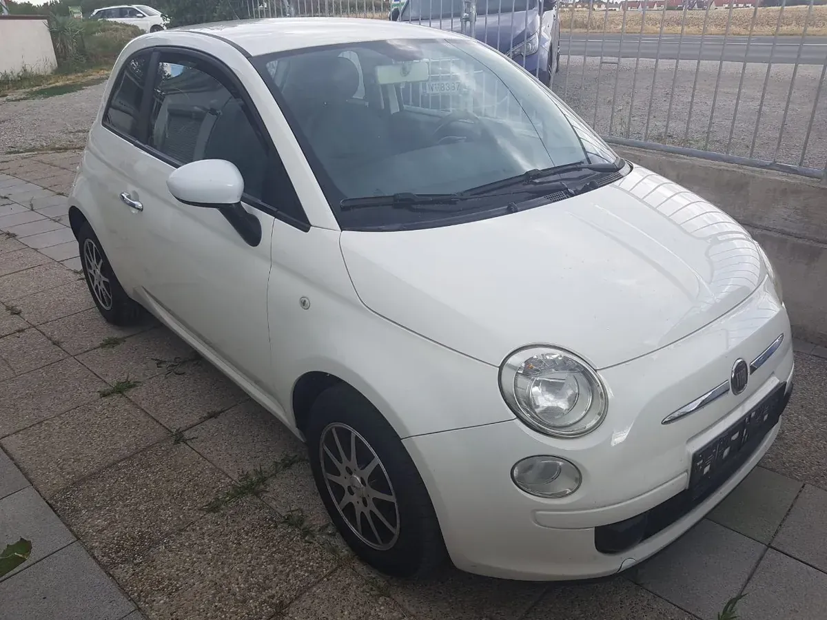 Fiat 500 2011 photo 2