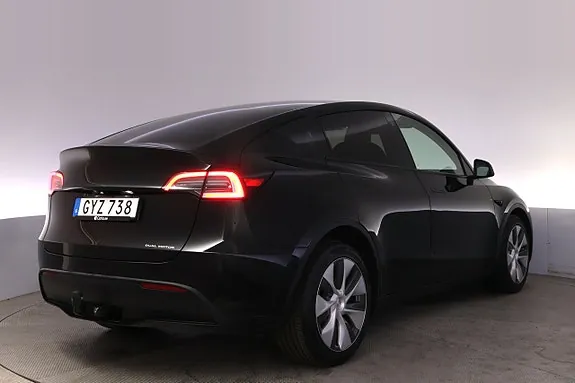 Tesla Model Y 2023 photo 5