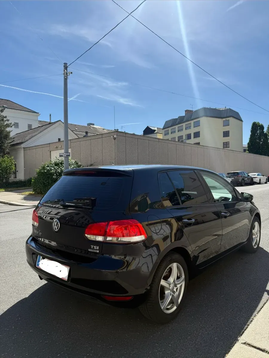 Volkswagen Golf 2011 photo 3