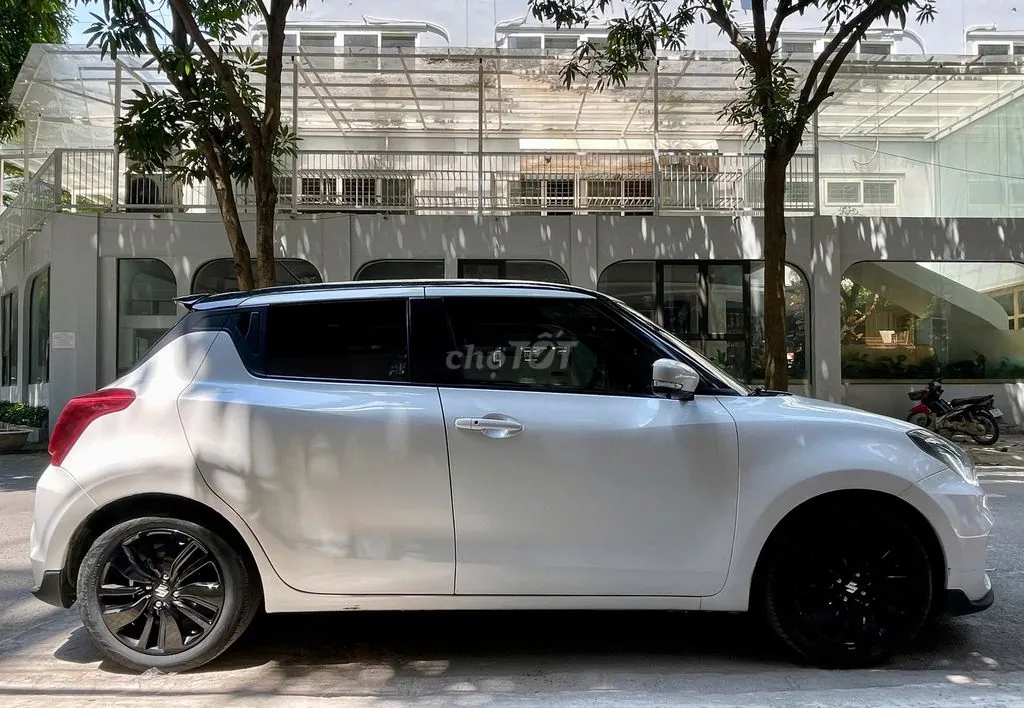 Suzuki Swift 2019 photo 4