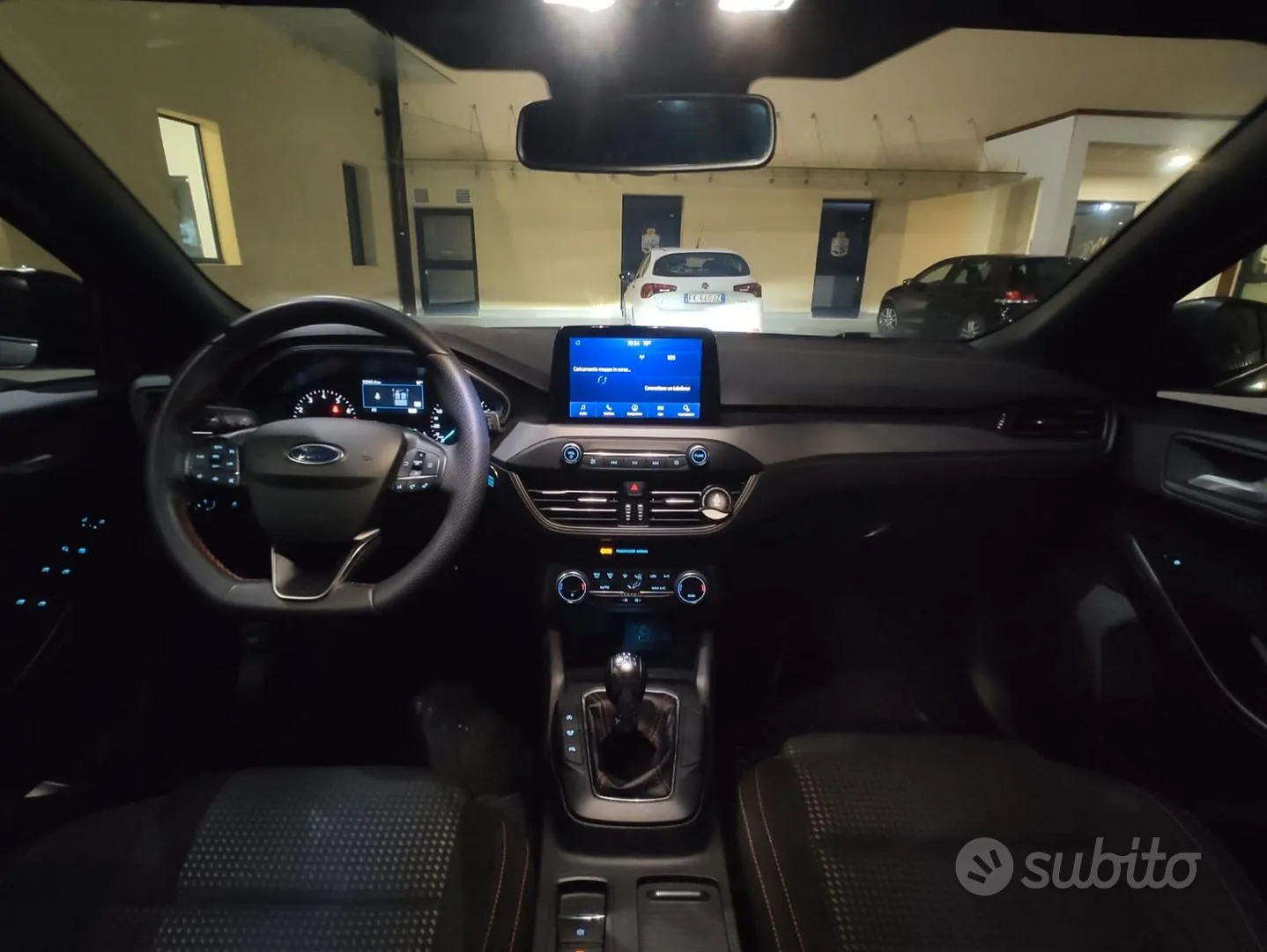 Ford Focus 2023 photo 3