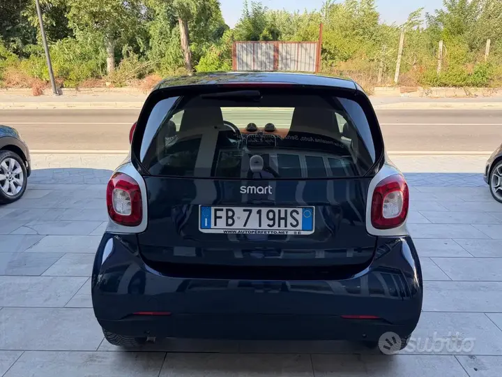Smart Fortwo 2015 photo 5