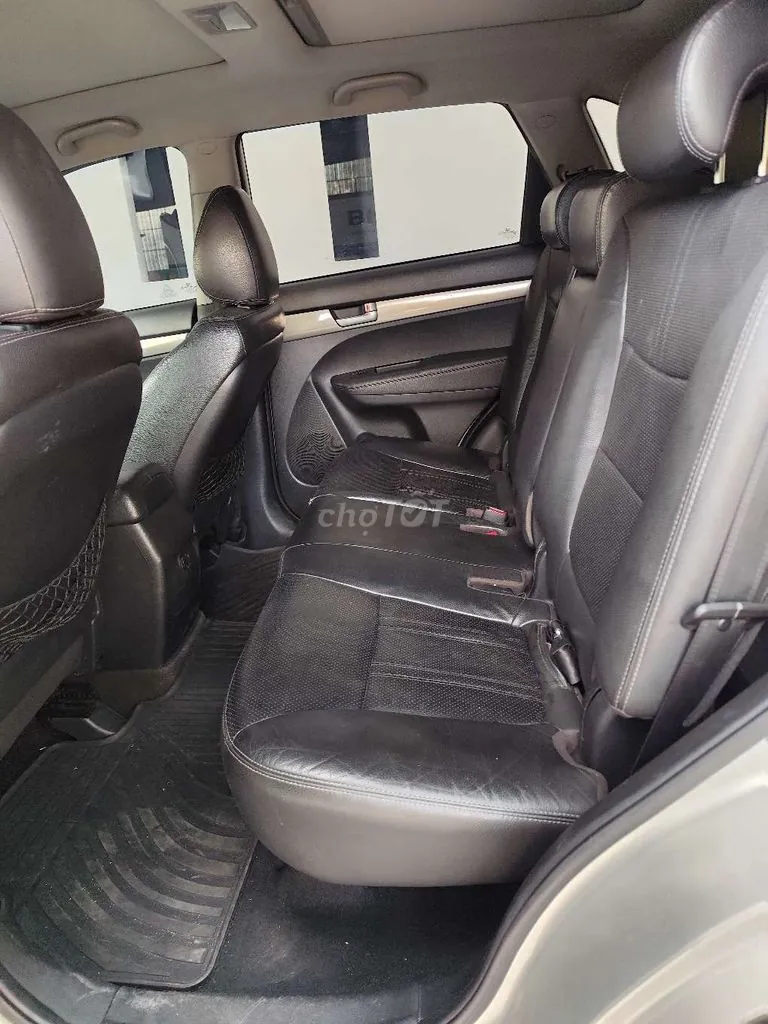 Kia Sorento 2010 photo 4