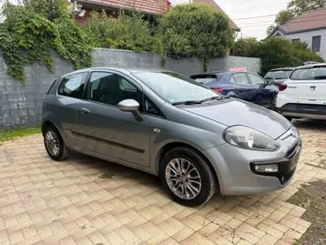 Fiat Punto 2011 photo 3