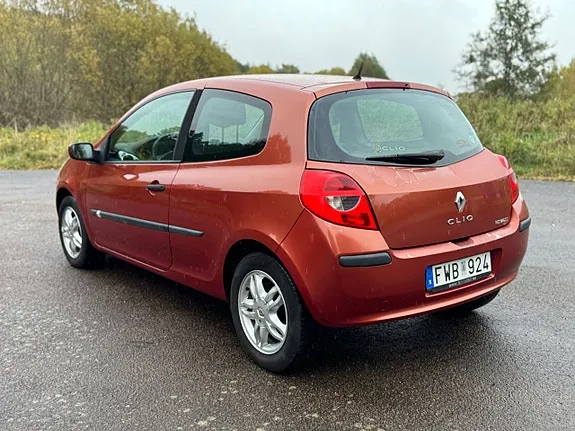Renault Clio 2007 photo 5