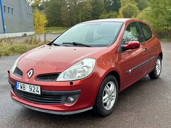 Renault Clio 2007 photo 3