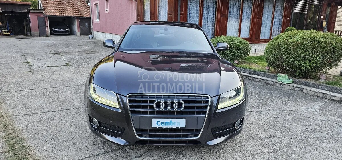 Audi A5 2011 photo 3