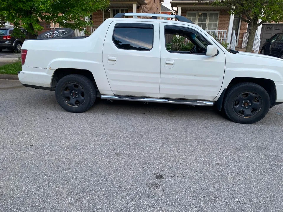 Honda Ridgeline 2011 photo 4