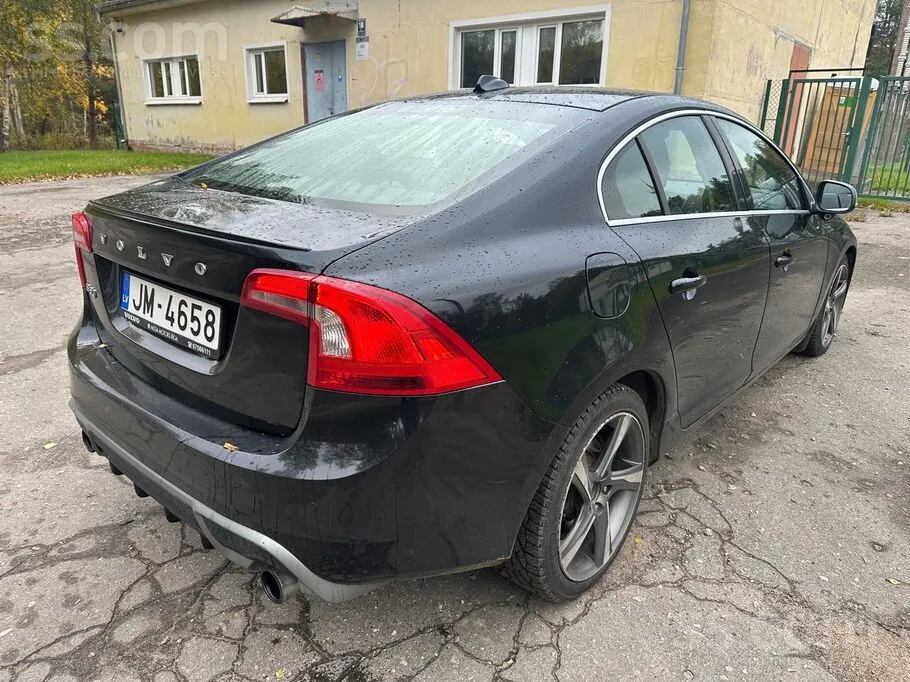 Volvo S60 2012 photo 3