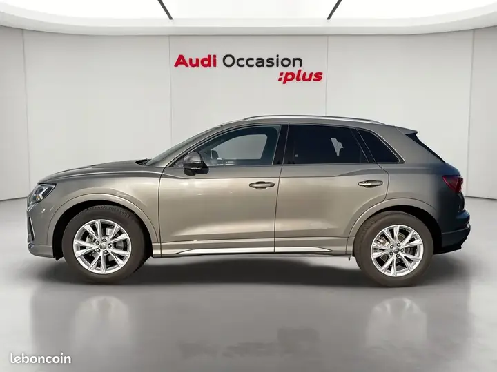 Audi Q3 2019 photo 2