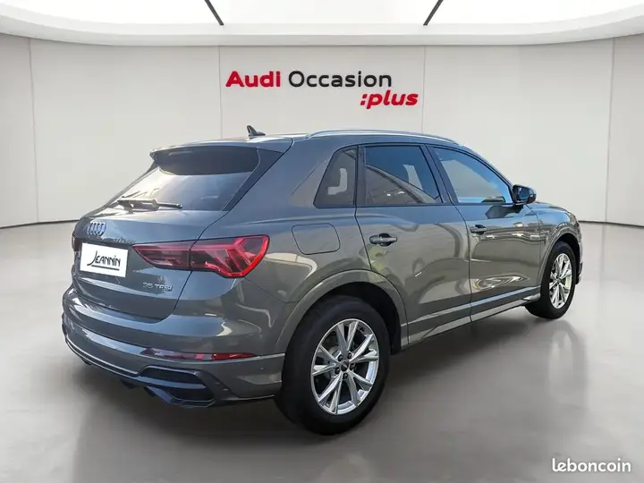 Audi Q3 2019 photo 5