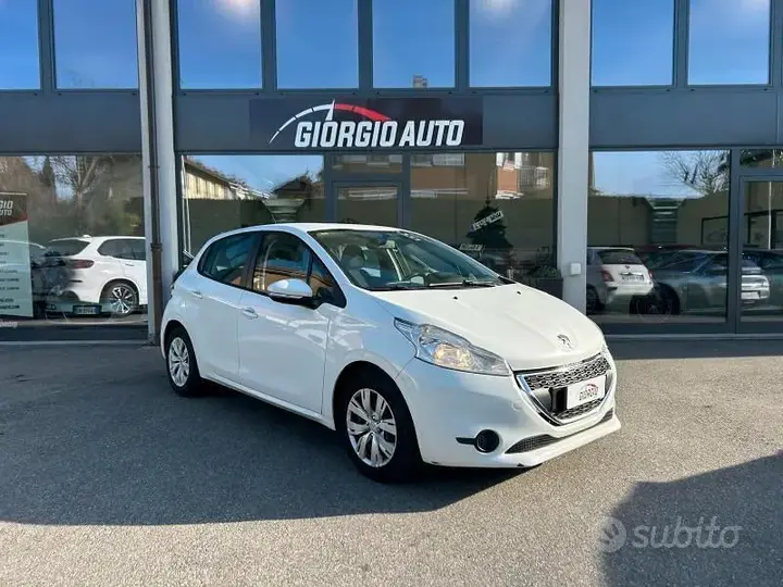 Peugeot 208