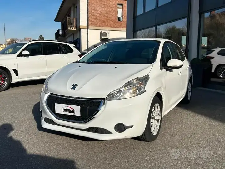 Peugeot 208 2014 photo 4