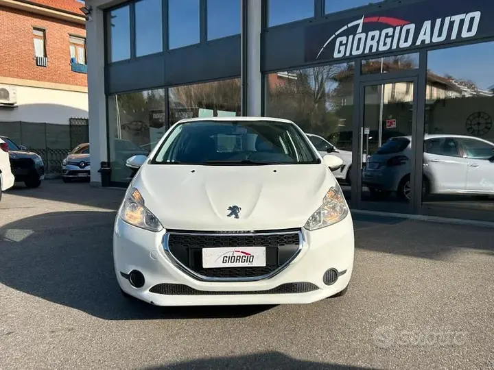 Peugeot 208 2014 photo 5