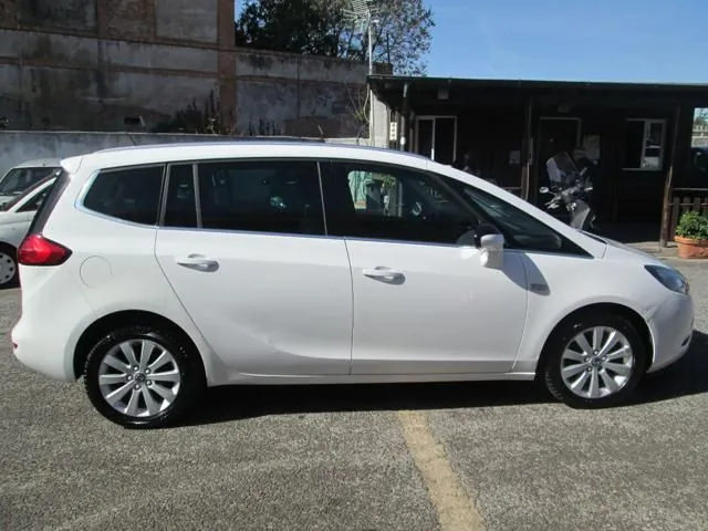 Opel Zafira 2014 photo 2