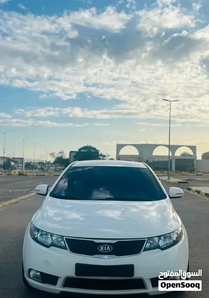 Kia Forte 2013 photo 2