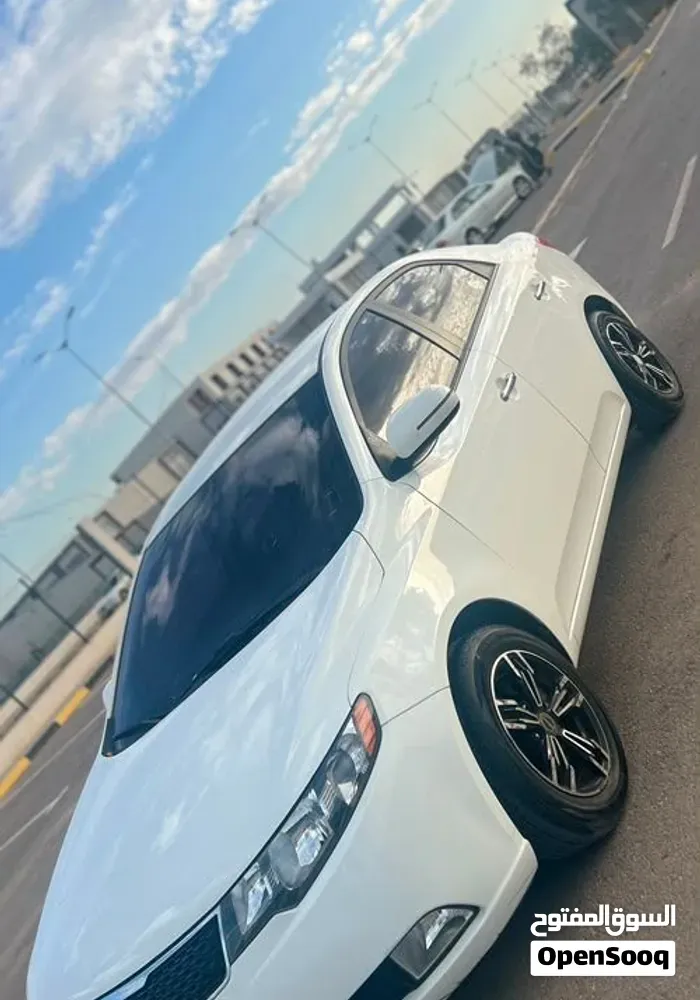 Kia Forte 2013 photo 3