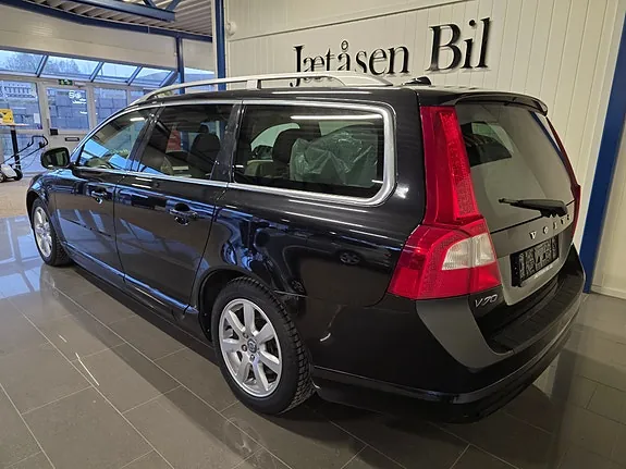 Volvo V70 2012 photo 3
